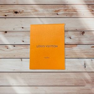 LOUIS VUITTON mini BOX WITH LACES